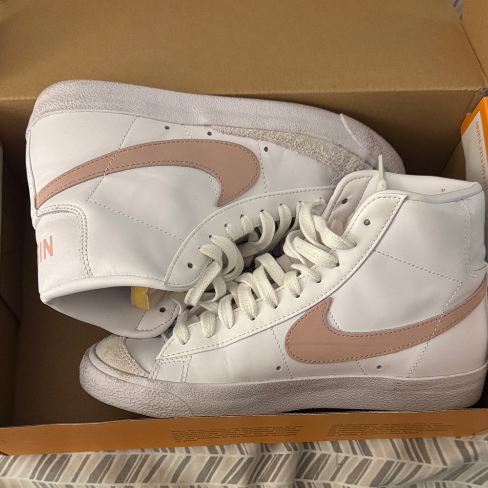 Nike Women's White and Pink Blazer Sneakers